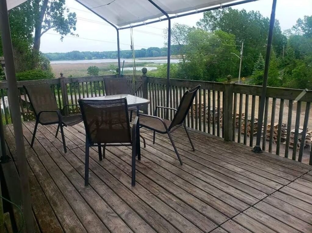 sandbanks waterfront family cottage